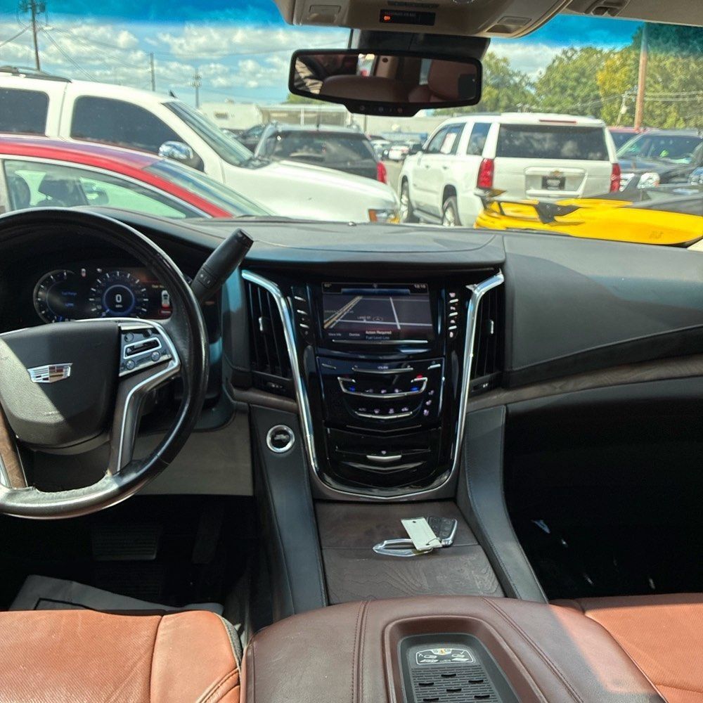 Used 2016 Cadillac Escalade ESV Premium AWD/4WD image 7