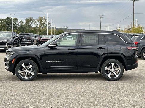 New 2025 Jeep Grand Cherokee Limited image 5