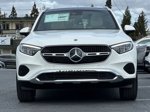 New 2025 Mercedes-Benz GLC 350e 4MATIC image 5