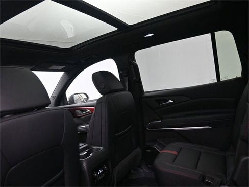 New 2026 Chevrolet Traverse RS w/ LPO, Floor Liner Package image 27