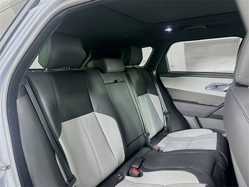 New 2026 Land Rover Range Rover Velar Dynamic SE image 25