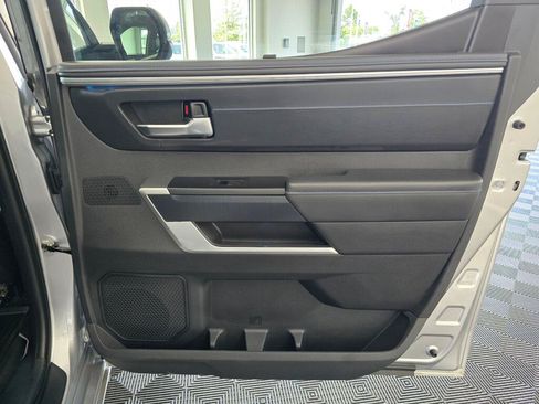 Used 2023 Toyota Tundra Platinum AWD/4WD image 39