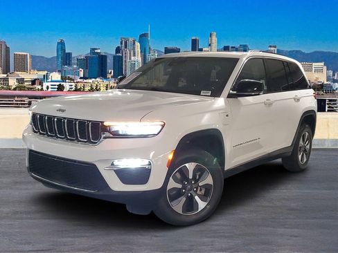 Used 2024 Jeep Grand Cherokee Limited 4xe AWD/4WD image 2