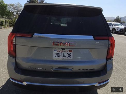 Used 2025 GMC Yukon Elevation RWD image 8