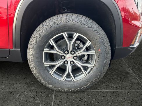 New 2026 GMC Acadia AT4 image 9