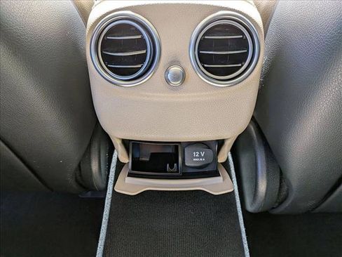 Used 2018 Mercedes-Benz C 300 C 300 image 18