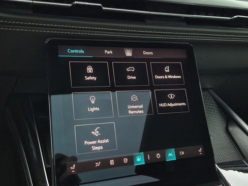 Used 2025 Cadillac Escalade Sport w/ Touring Package RWD image 39