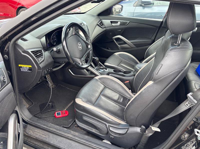 Used 2014 Hyundai Veloster Turbo w/ Turbo Technology Package 04 FWD image 5