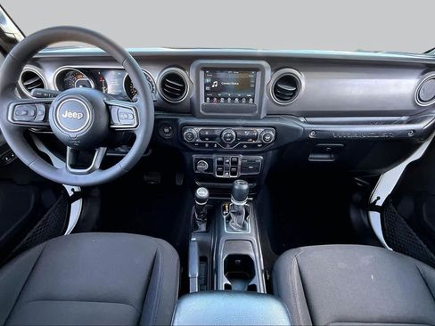 Used 2023 Jeep Wrangler Unlimited Sport AWD/4WD image 14