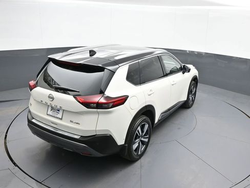 Used 2023 Nissan Rogue SL w/ SL Premium Package image 38