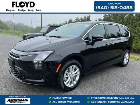 New 2027 Chrysler Pacifica Select AWD/4WD image 6