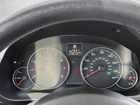 Used 2013 Subaru Legacy 2.5i AWD/4WD image 12