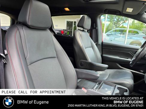 Used 2025 Honda Odyssey Sport-L image 11