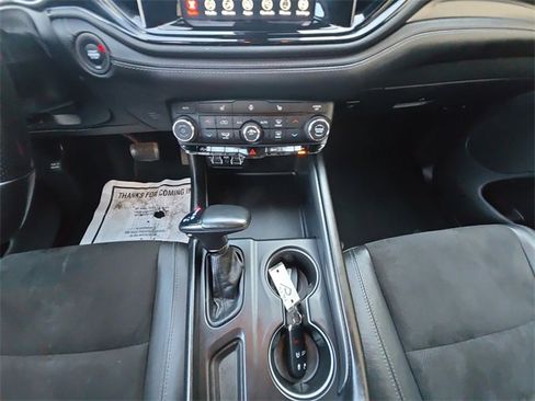Used 2022 Dodge Durango GT image 11