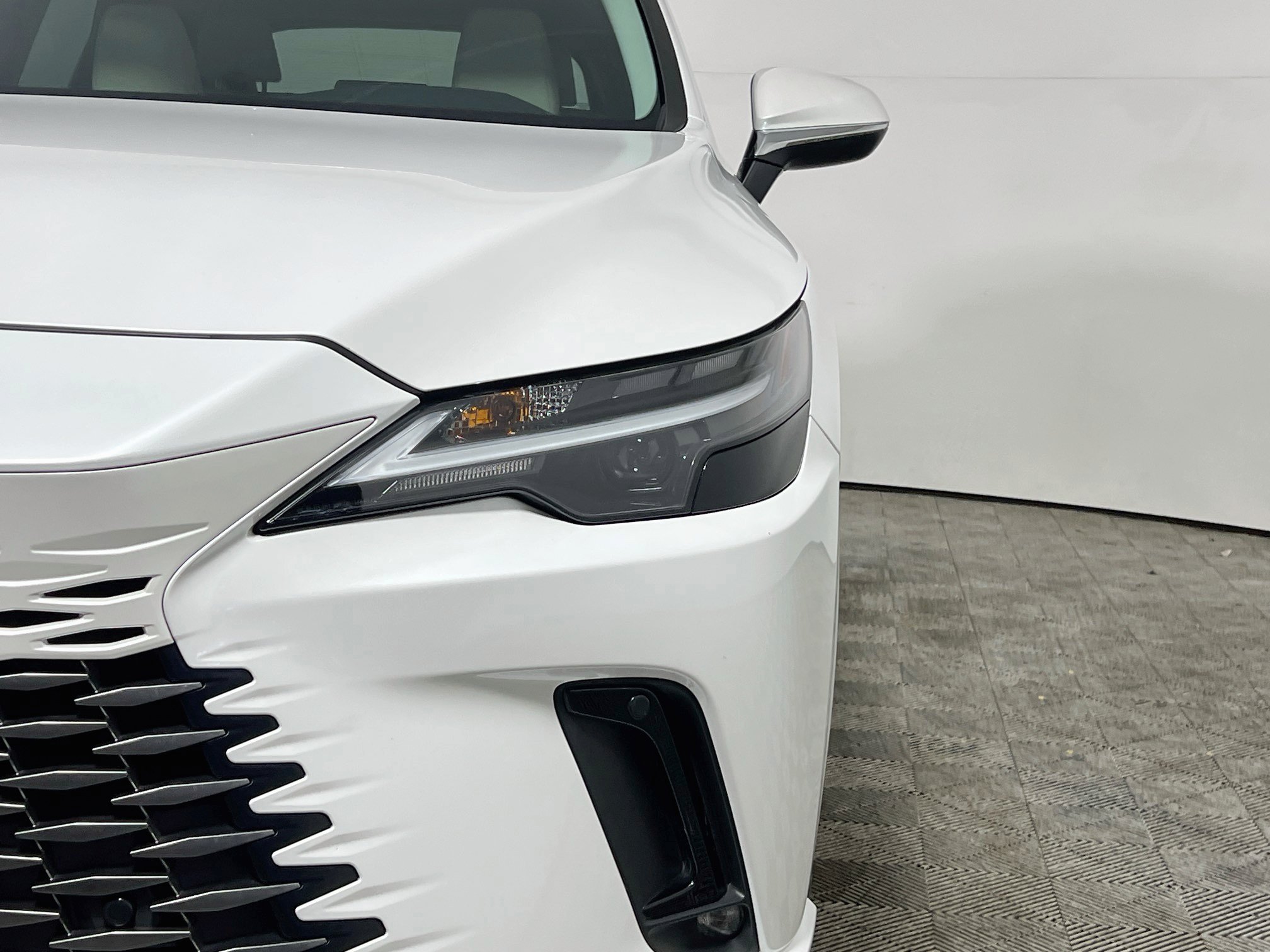 Used 2024 Lexus RX 350 FWD w/ Technology Package image 12
