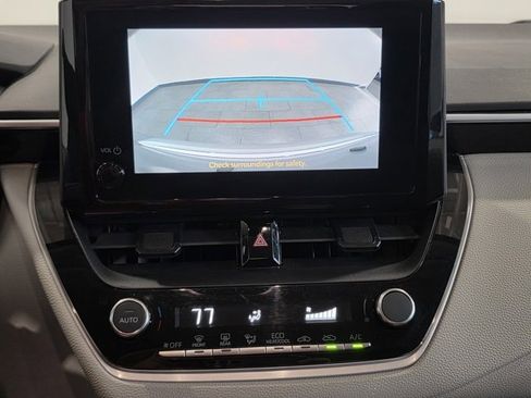 Used 2023 Toyota Corolla LE image 19