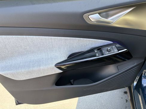 Certified 2023 Volkswagen ID.4 Pro RWD image 11