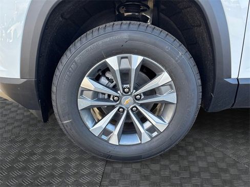 New 2026 Chevrolet Equinox LT image 14