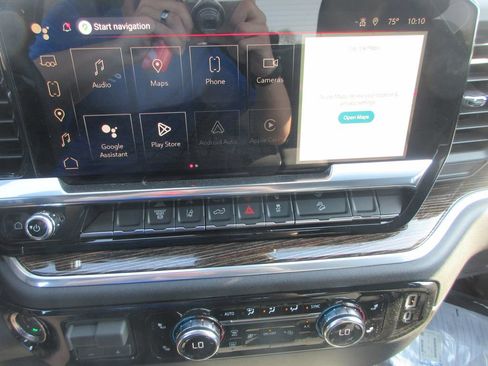 New 2026 GMC Sierra 2500 SLE w/ SLE Value Package; AWD/4WD image 20