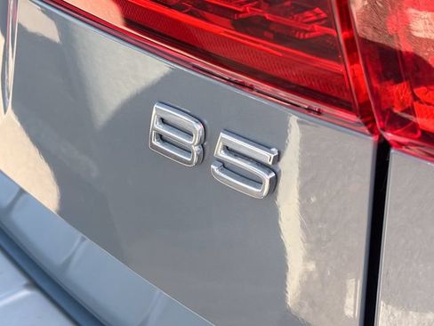 Used 2023 Volvo XC60 B5 Ultimate FWD image 6