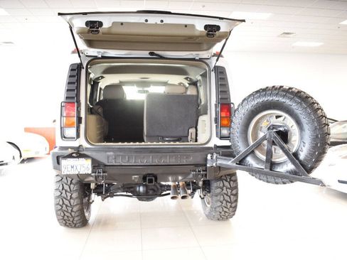 Used 2003 HUMMER H2 w/ Preferred Equipment Group AWD/4WD image 28