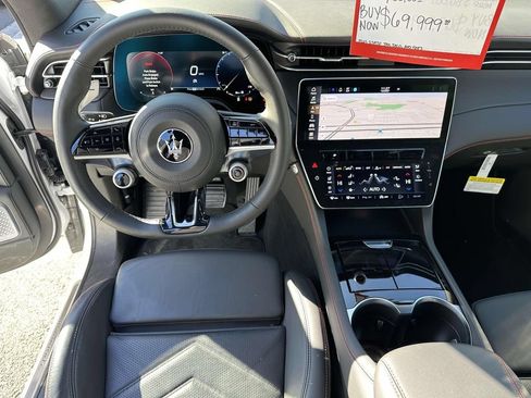 Used 2023 Maserati Grecale Modena AWD/4WD image 2