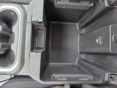 Used 2021 Chevrolet Silverado 1500 RST image 19