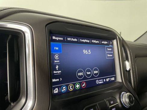 Used 2022 GMC Sierra 2500 AT4 image 13