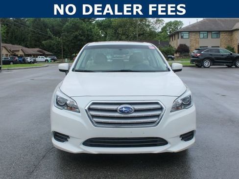Used 2016 Subaru Legacy 2.5i Premium w/ Moonroof Package AWD/4WD image 3