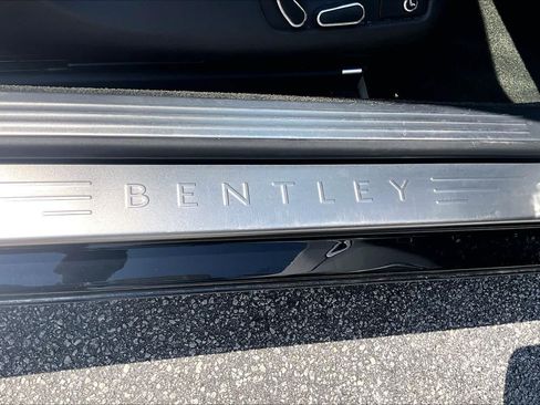 Used 2017 Bentley Continental GT AWD/4WD image 31