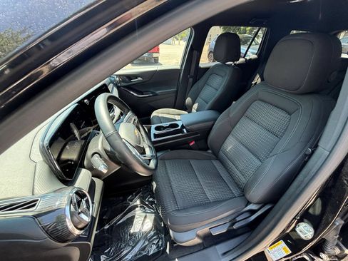 Used 2025 Chevrolet Equinox LT FWD image 37
