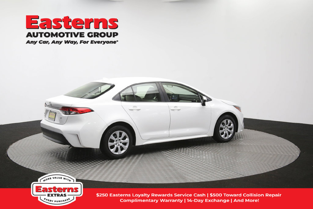 Used 2023 Toyota Corolla LE FWD image 41
