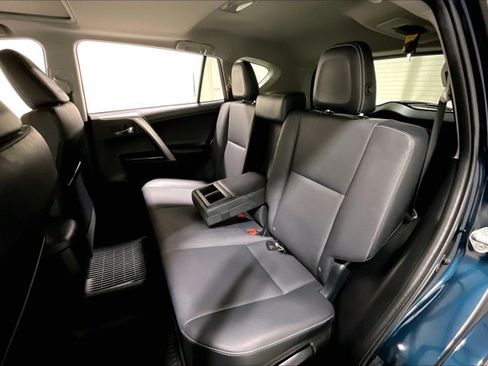 Used 2018 Toyota RAV4 Limited AWD/4WD image 26