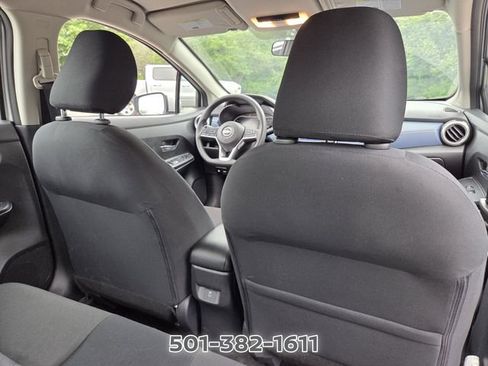 Used 2025 Nissan Versa SV FWD image 16