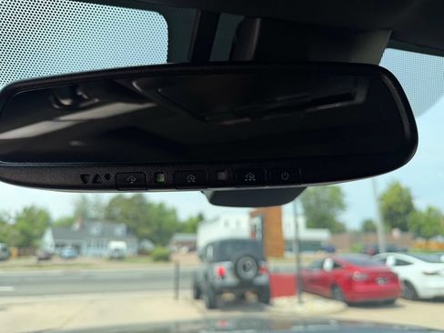 Used 2020 Toyota Tacoma TRD Off-Road w/ TRD Premium Off Road Package AWD/4WD image 35