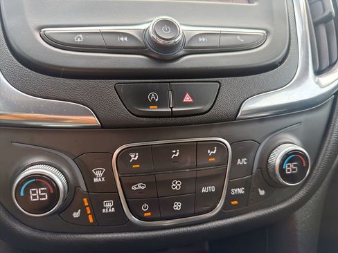 Used 2023 Chevrolet Equinox LT image 17