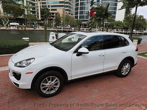 Used 2016 Porsche Cayenne image 14