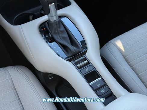 Certified 2024 Honda HR-V LX image 17