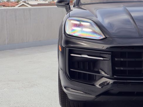 New 2026 Porsche Cayenne S image 12