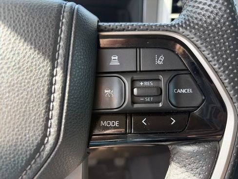 Used 2023 Toyota Tundra Limited AWD/4WD image 22