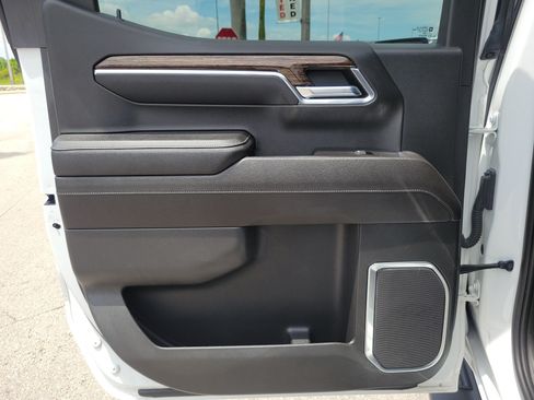 Used 2023 GMC Sierra 1500 Elevation AWD/4WD image 25