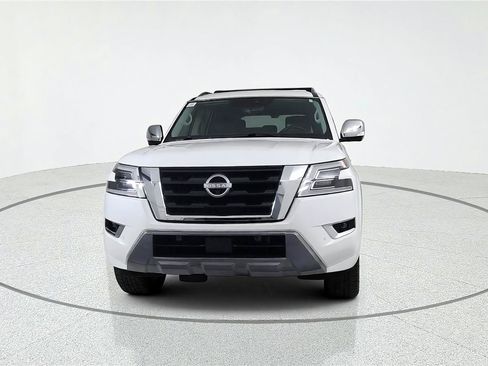 Used 2023 Nissan Armada Platinum w/ Cargo Package AWD/4WD image 2