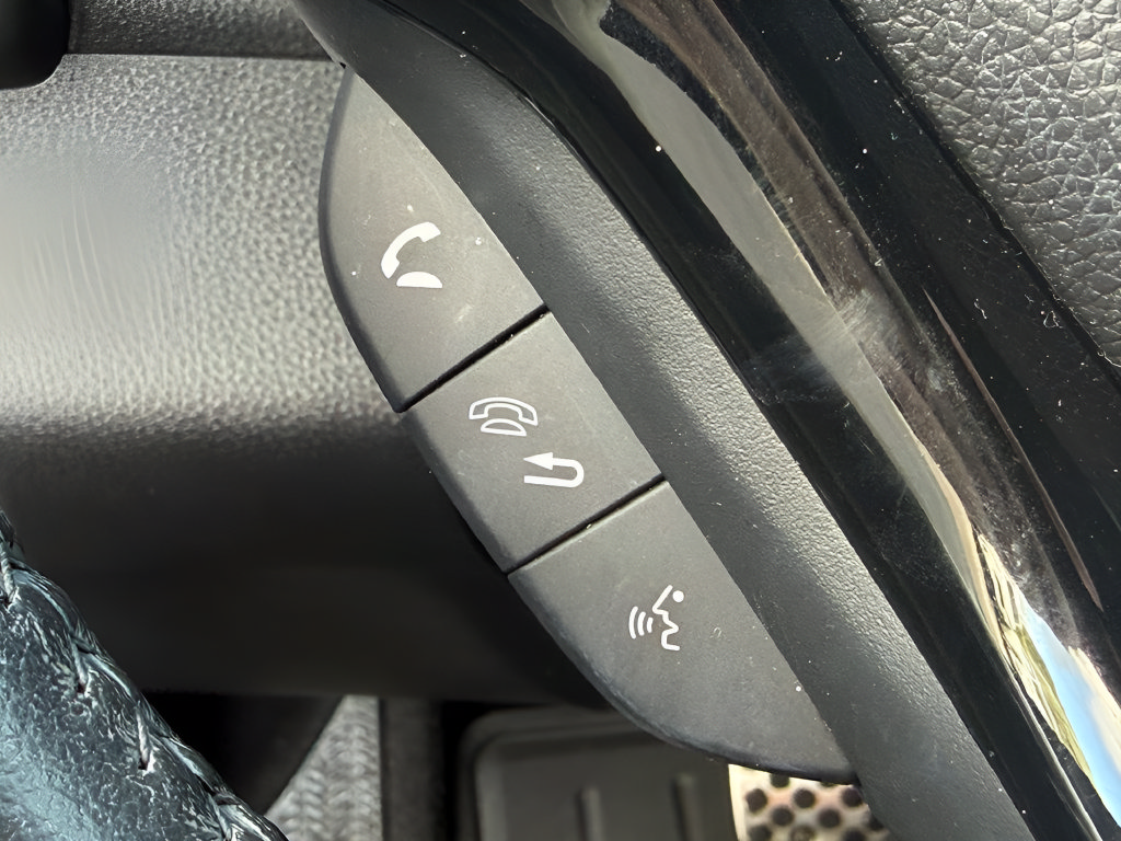 Used 2019 Honda HR-V Sport image 17