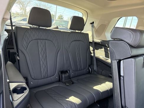 Used 2023 BMW X7 xDrive40i image 24