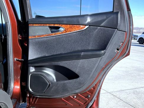 Used 2016 Lincoln MKX Reserve w/ Climate Package image 18