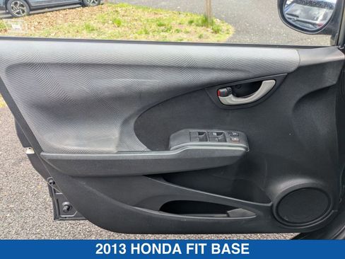 Used 2013 Honda Fit image 12