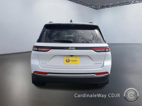 New 2026 Jeep Grand Cherokee Limited w/ Luxury Tech Group II AWD/4WD image 4