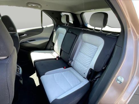 Used 2018 Chevrolet Equinox LS FWD image 25