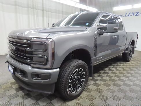 Used 2025 Ford F250 Platinum image 6