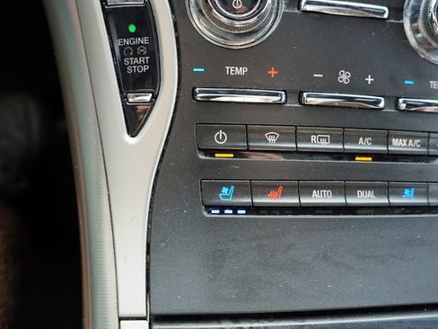 Used 2020 Lincoln Nautilus Reserve w/ Equipment Group 201A AWD/4WD image 8